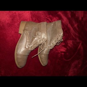 Combat boots 🥾 size 7